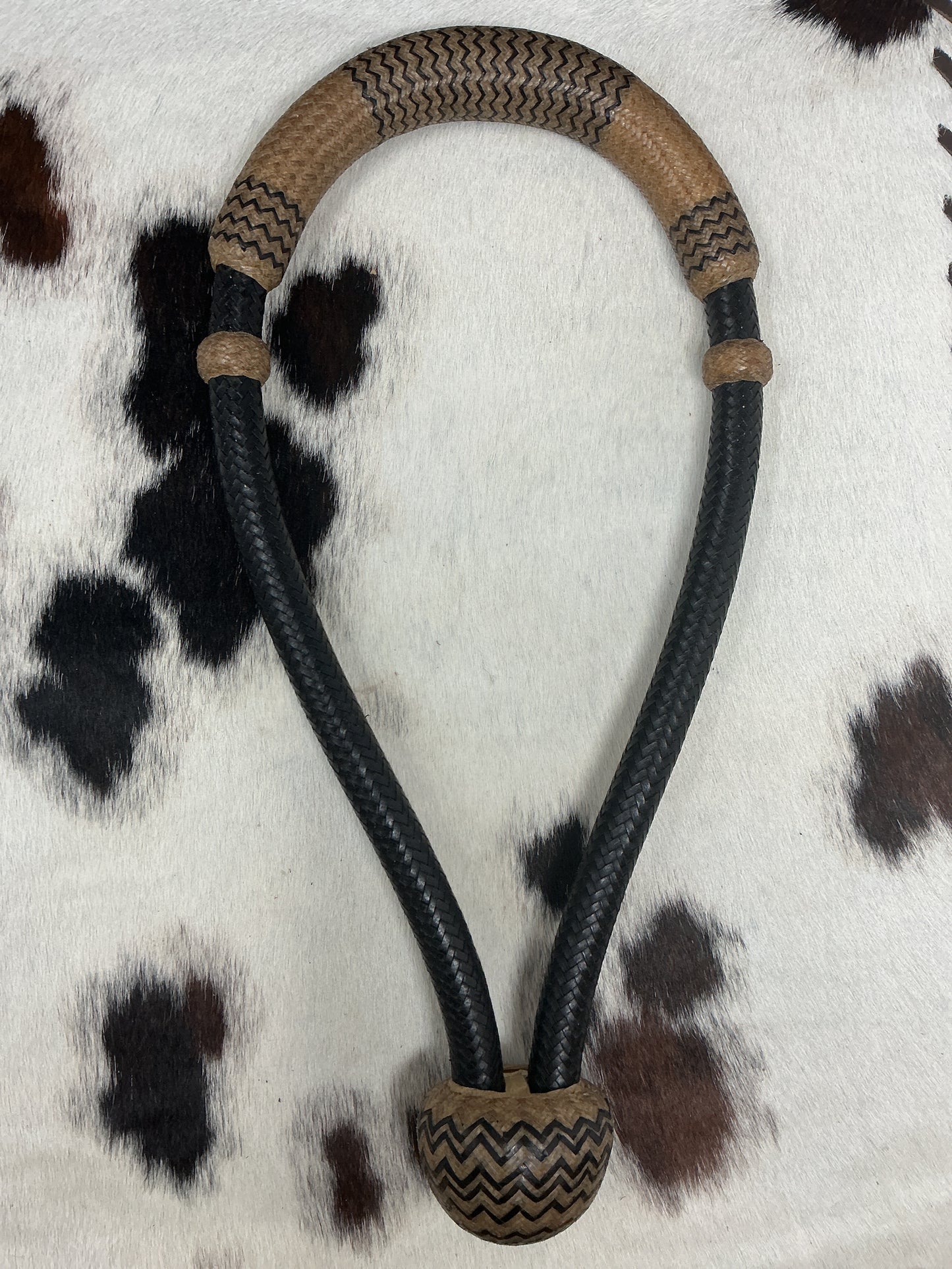 30 Plait 5/8" Dyed Rawhide w/Accents Bosal