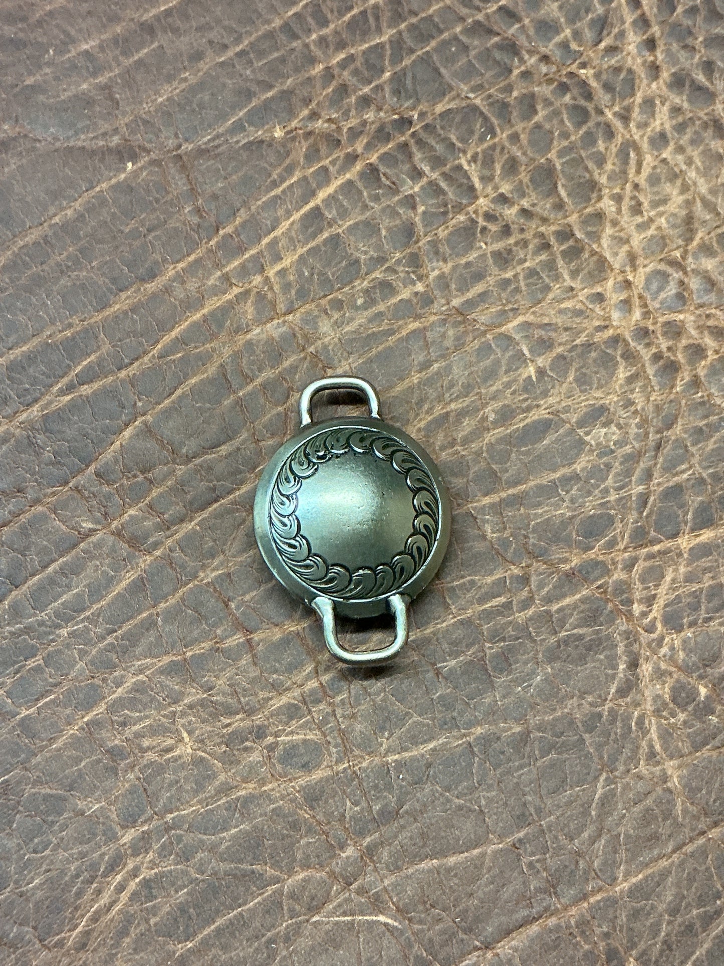Round Palm Concho