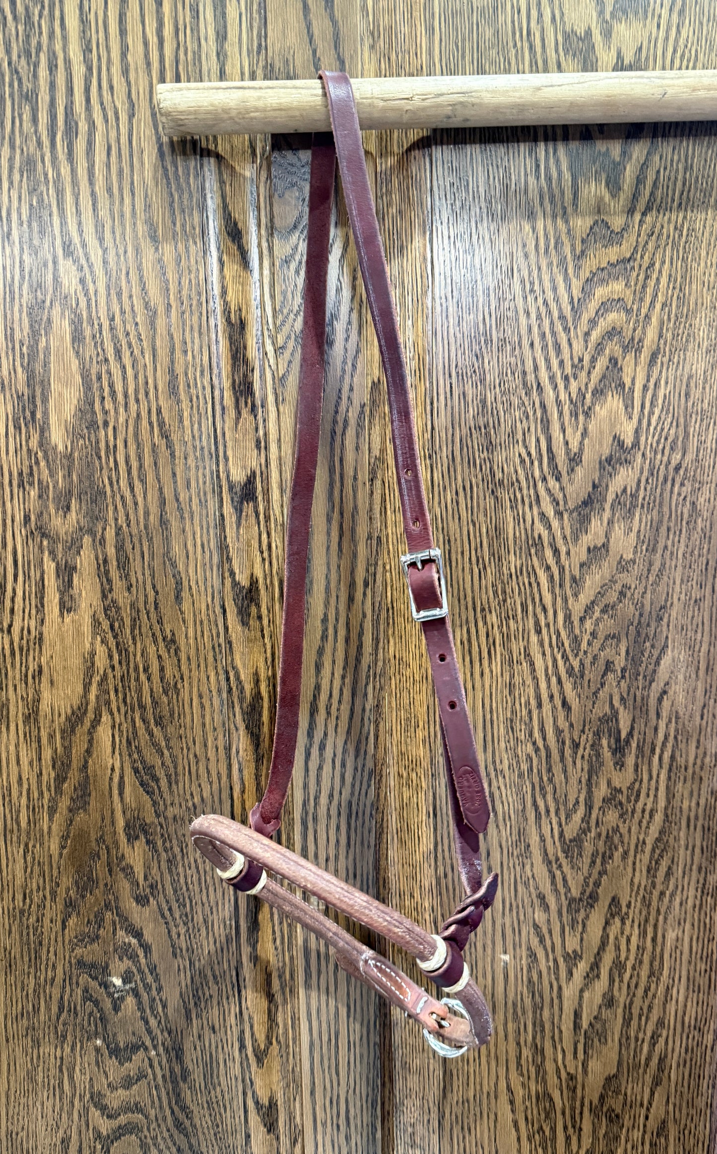 Rolled Leather Caveson & Hanger