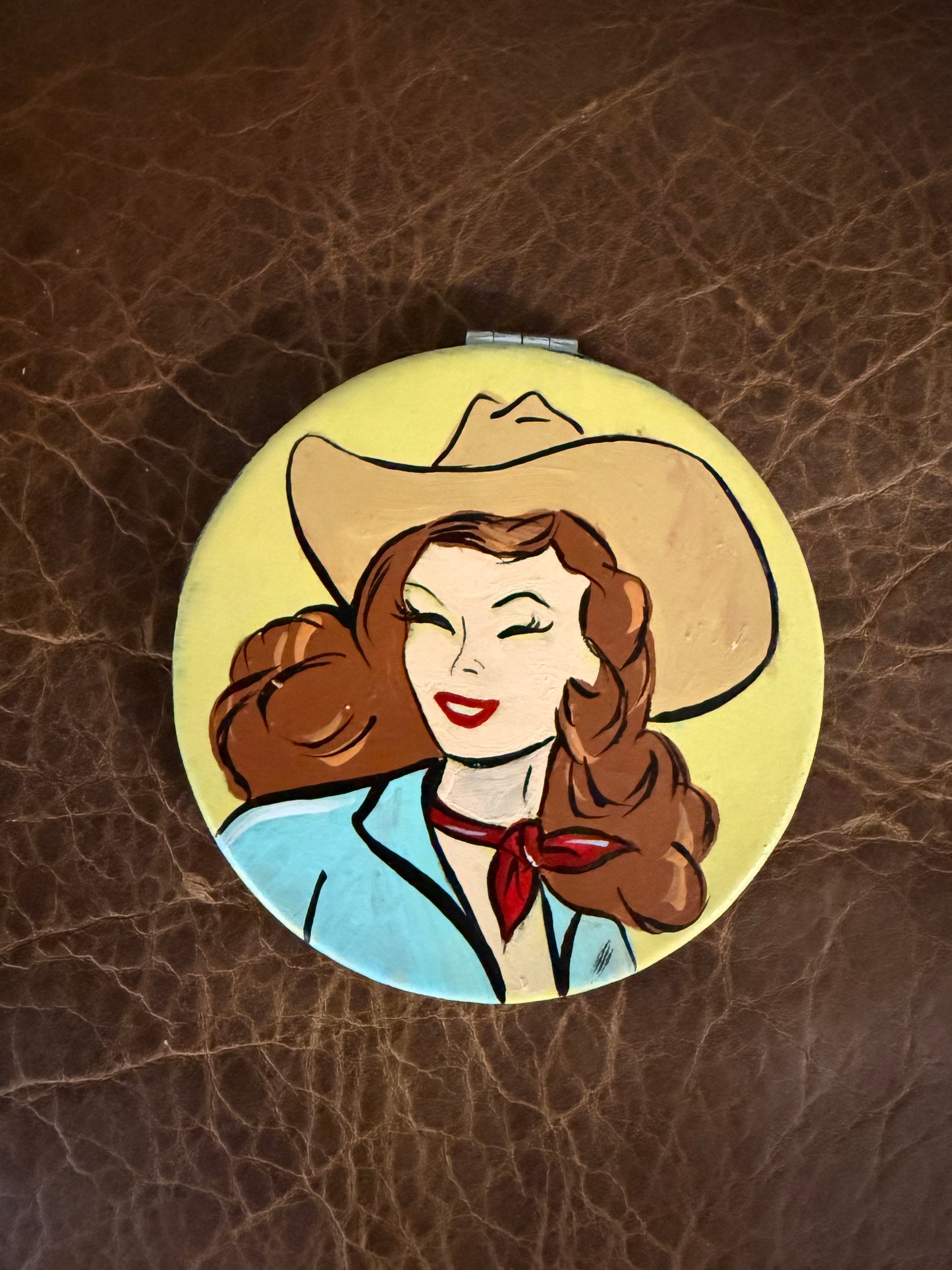 Compact Mirror