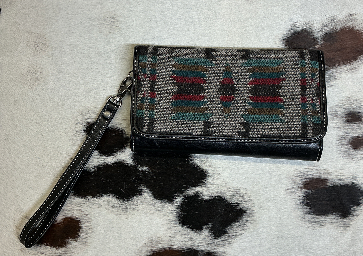 Ladies Clutch Wallet w/Tapestry Cover