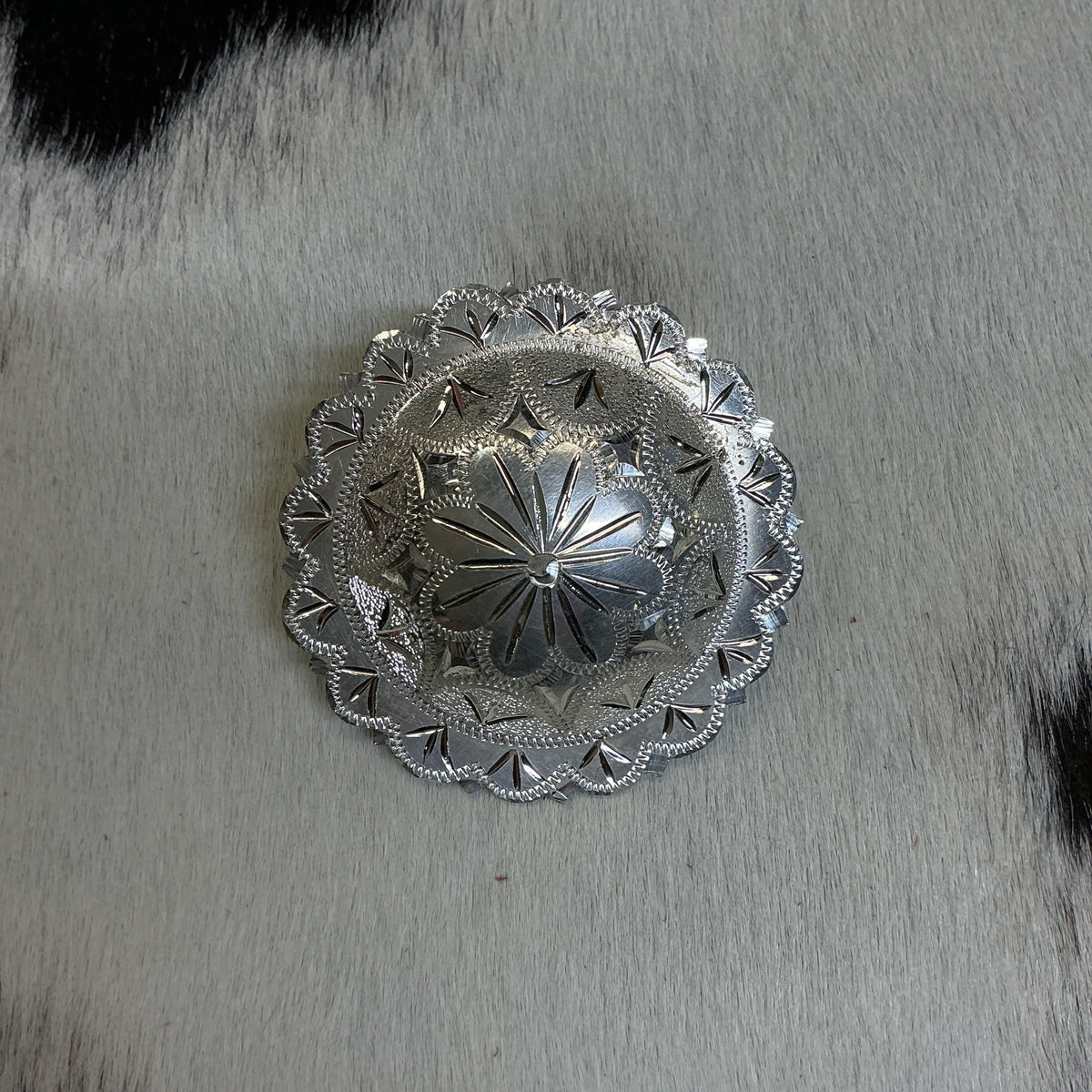 Sterling Silver Loopback Scalloped Concho – Heritage Horseman Supply