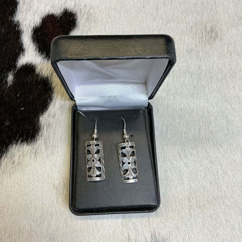 Curved Floral Fillagree Earrings