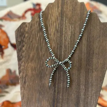 Navajo Pearl Bow Necklace