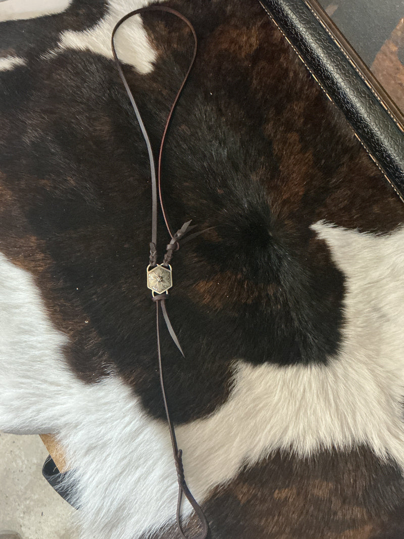 Center Hung Hanger w/Concho