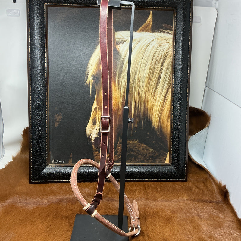 Harness Leather w/RH Rings Caveson w/Hanger
