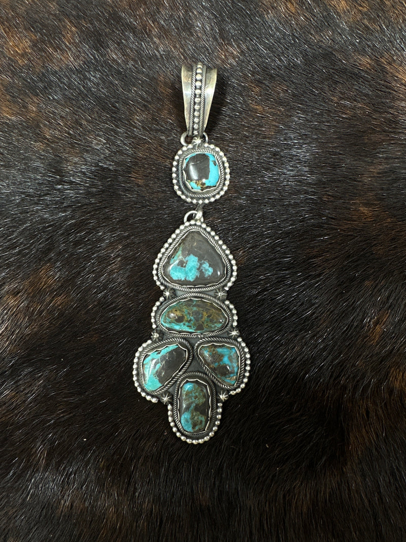 The Hallie Pendant