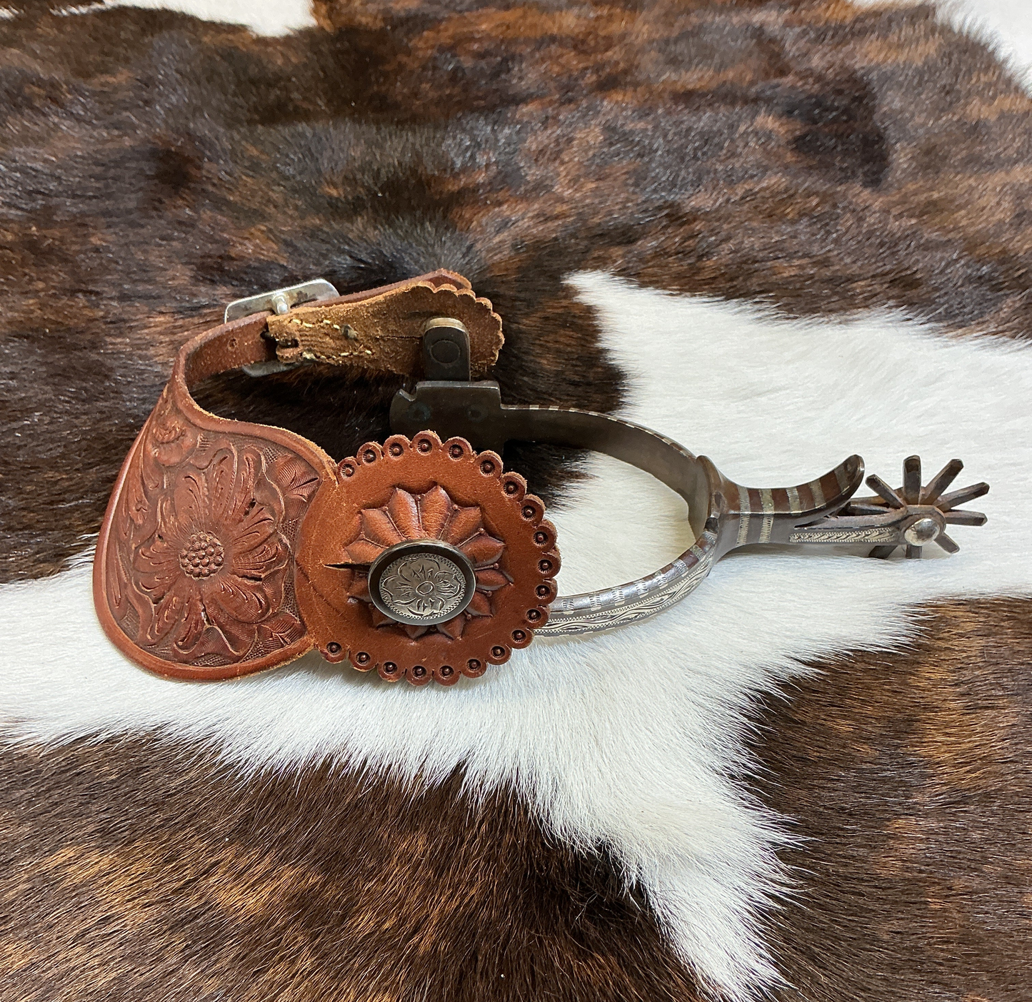 Brand New Chuck Erwin Spurs & Straps