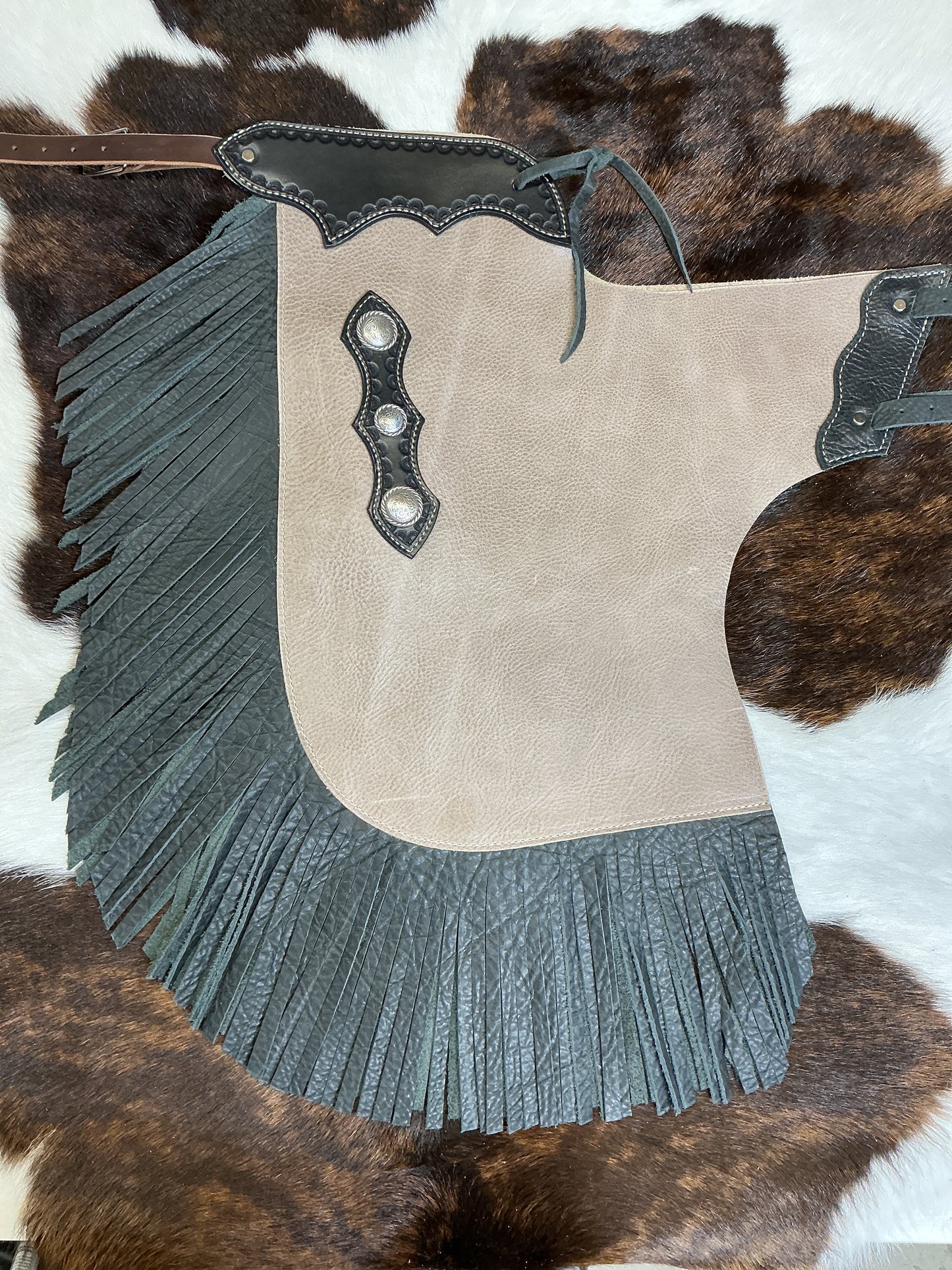 Chinks Size Youth 7-9