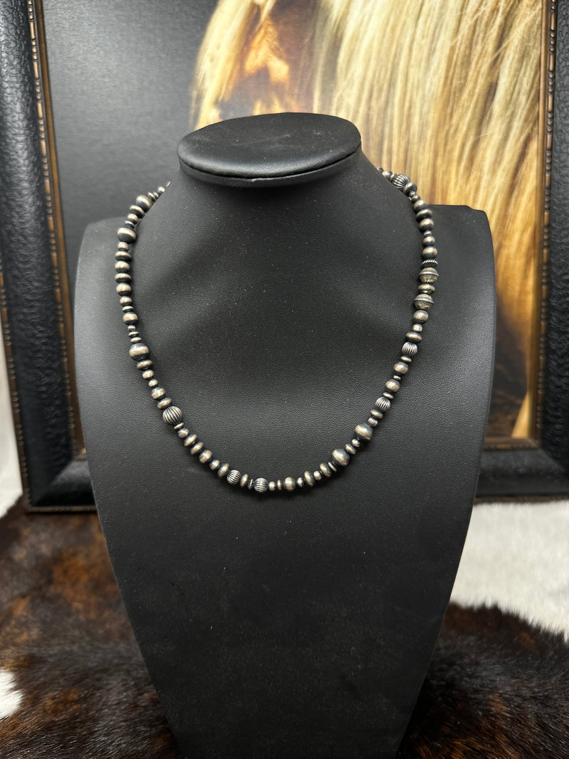Navajo Pearl 16" Stamped and Ridged Necklace