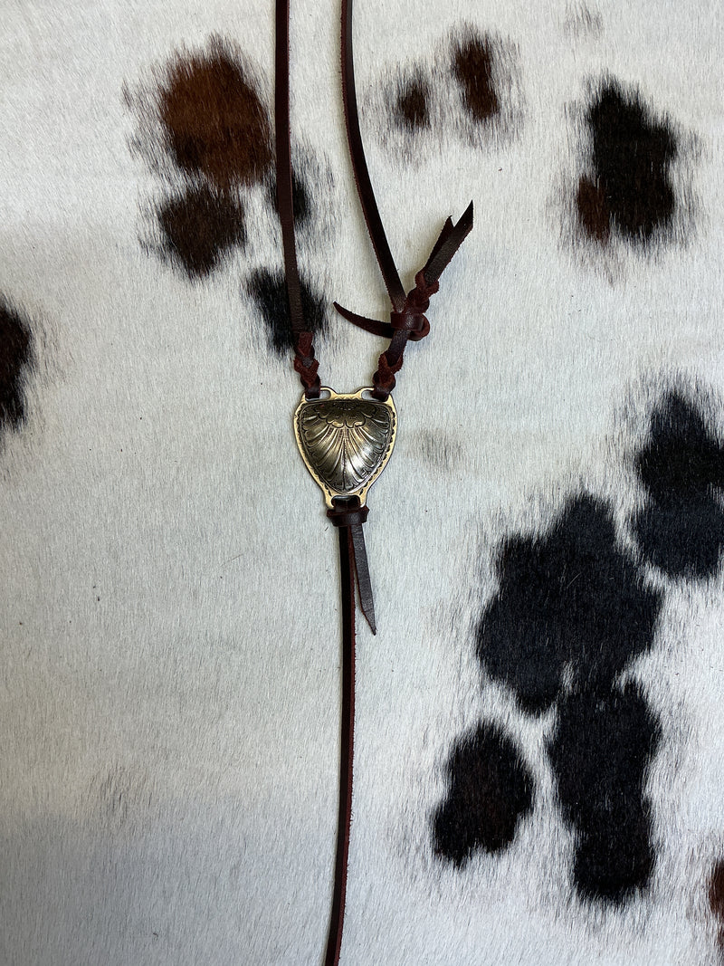 Center Hung Hanger w/Concho
