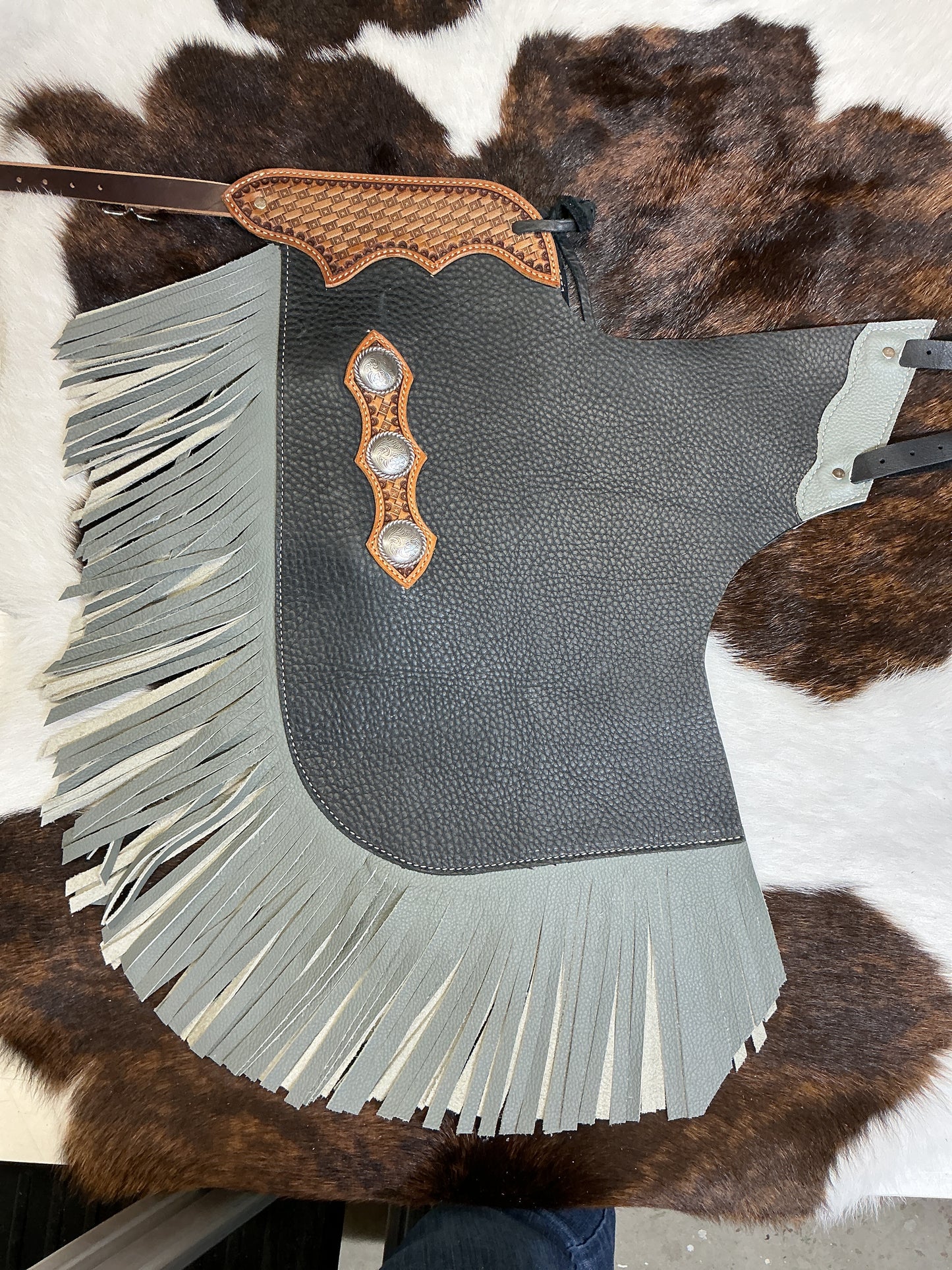 Chinks Size Youth 7-9