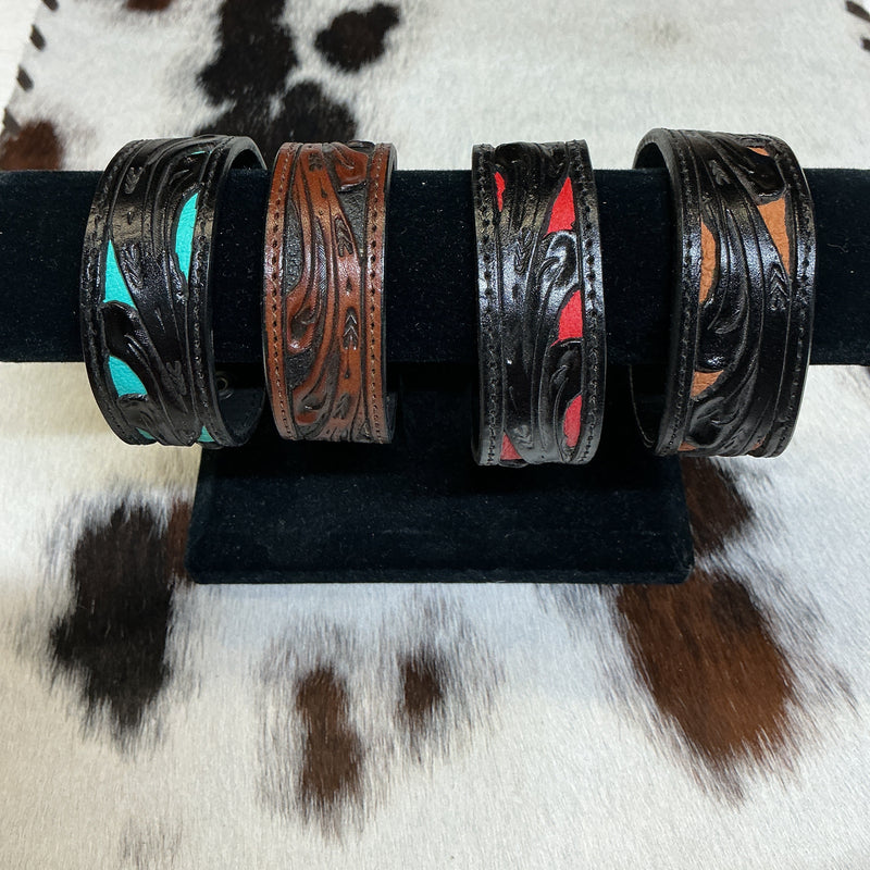 Floral Carved w/Background Leather Bracelet