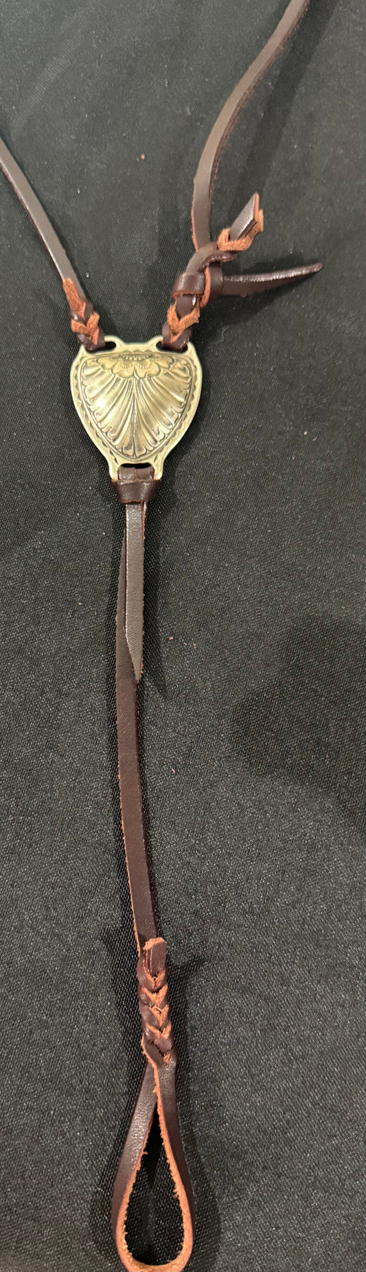 Center Hung Hanger w/Concho