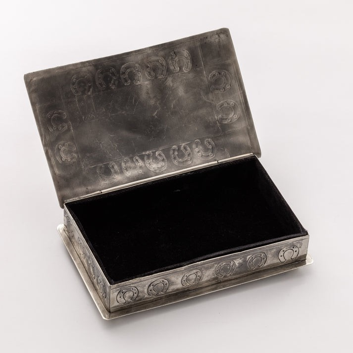 Stamped Horseshoe Box w/Turquoise