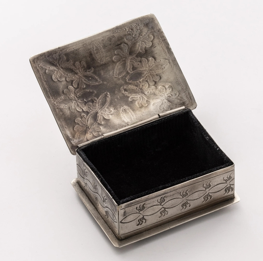 Small Rectangle Box w/Turquoise