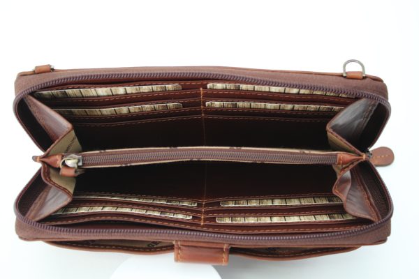 Rugged Earth Organizer Purse 1