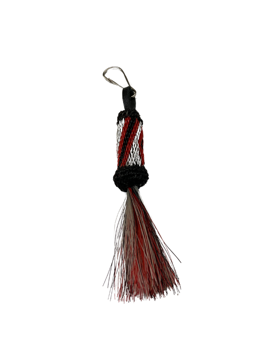 Hitched Zipper Pull