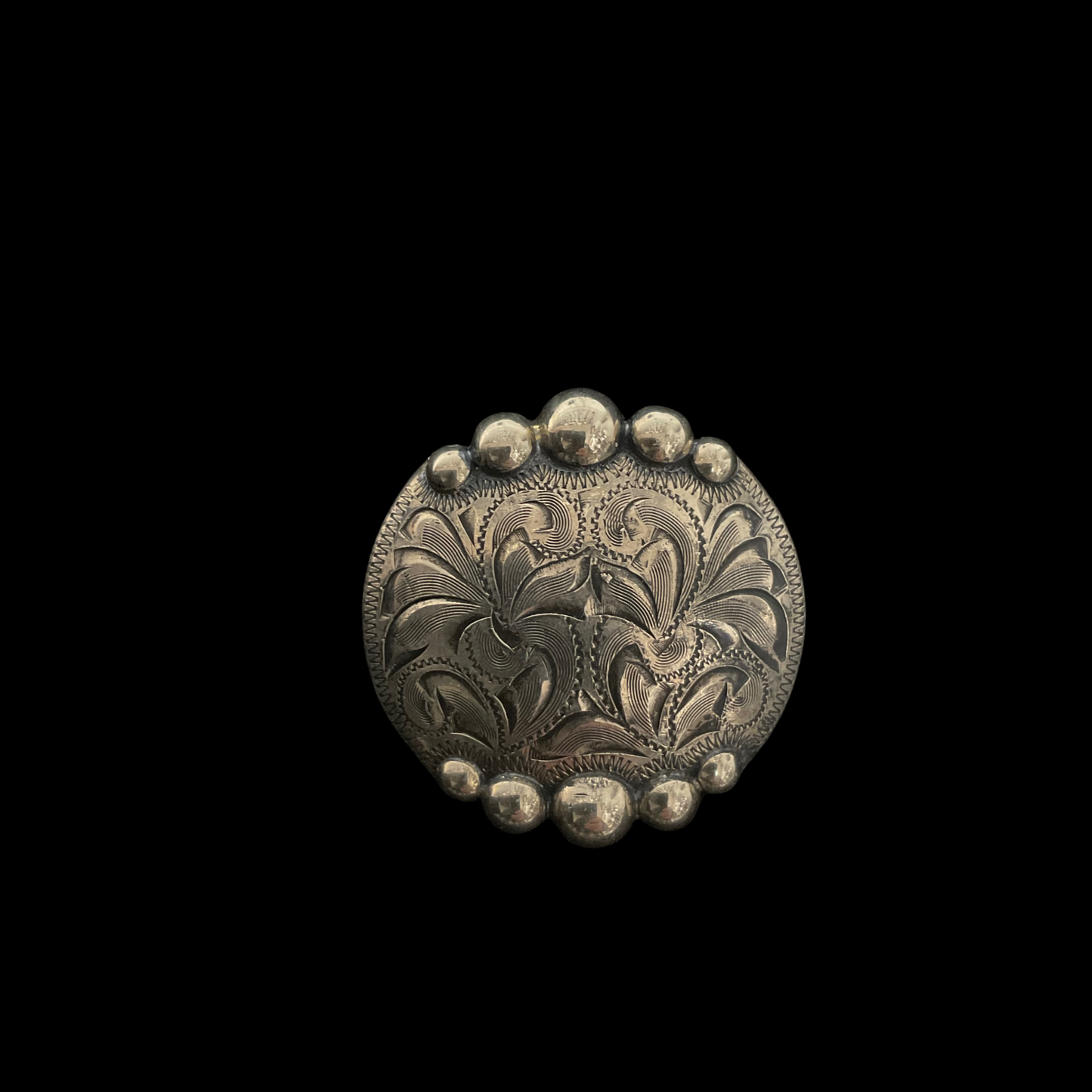 Antiqued Manzanillo Loopback Concho- Silver Plate
