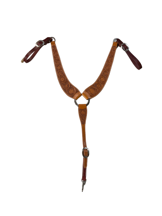 B/B Scoop Breast Collar