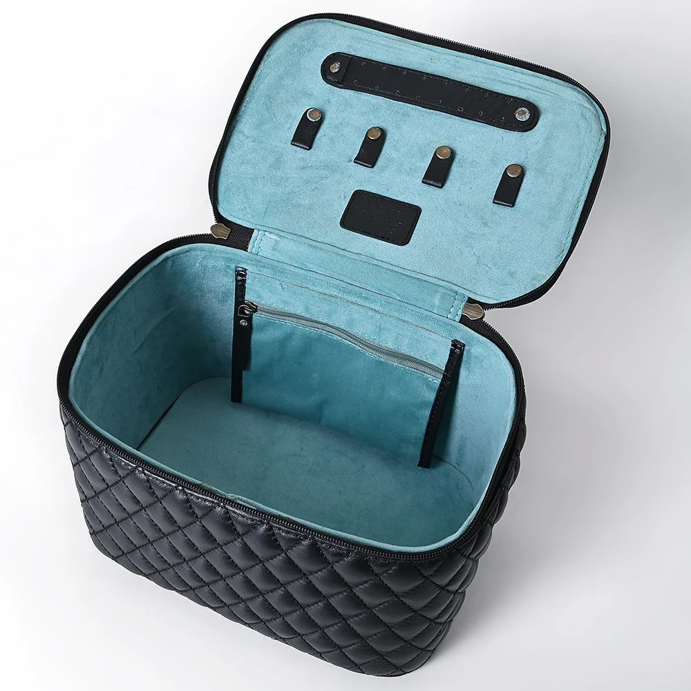 Quilted Leather w/Floral Carving Jewelry Case