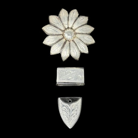 B/B Daisy Buckle Set